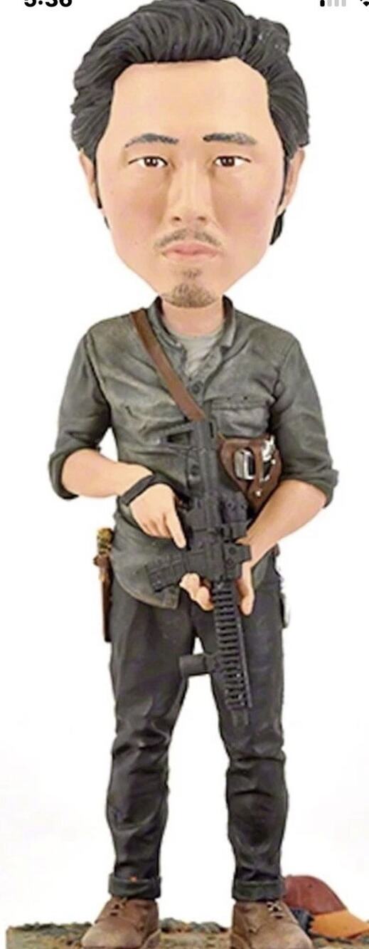 The Walking Dead 8" Polyresin Bobblehead, Glenn Rhee
